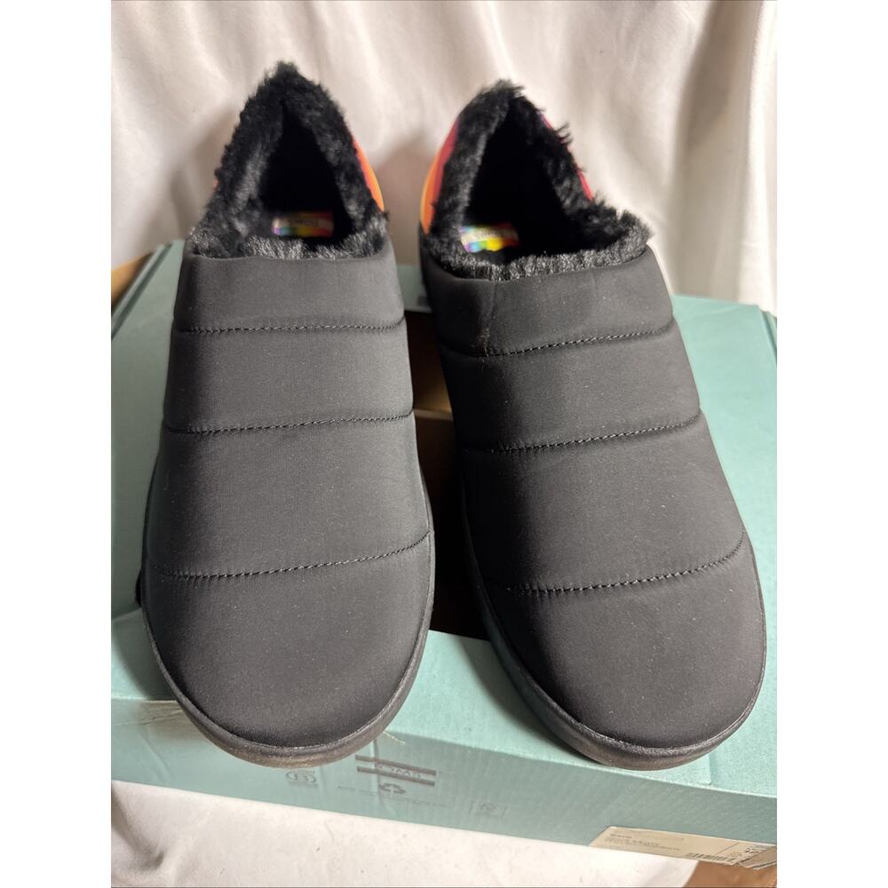 TOMS Men's Ezra Slipper Size 12 Black Matte Rainbow Hard Soles Soft NIB NEW
